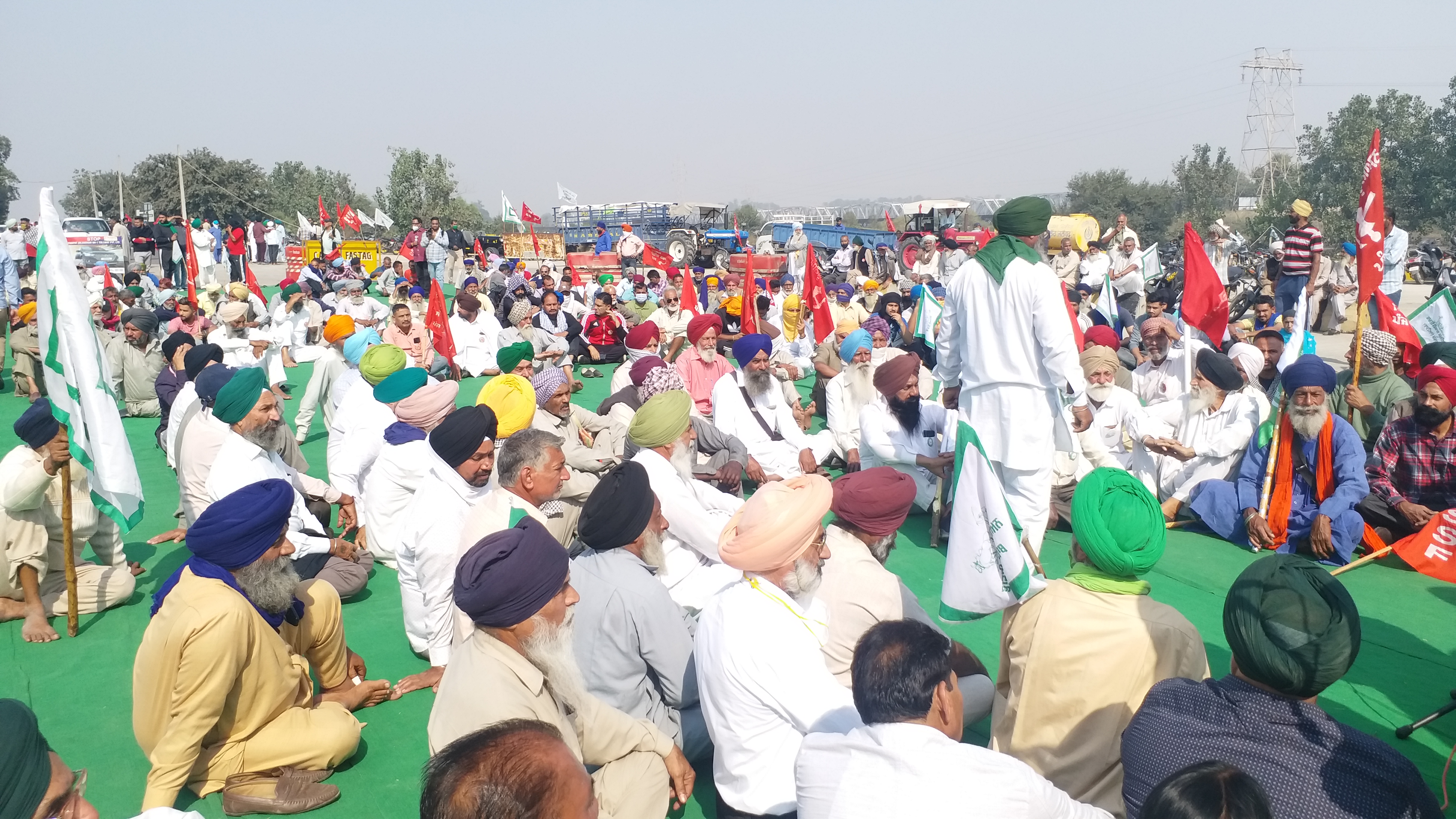 Farmers chakka jam at Ladowal toll plaza against agriculture laws