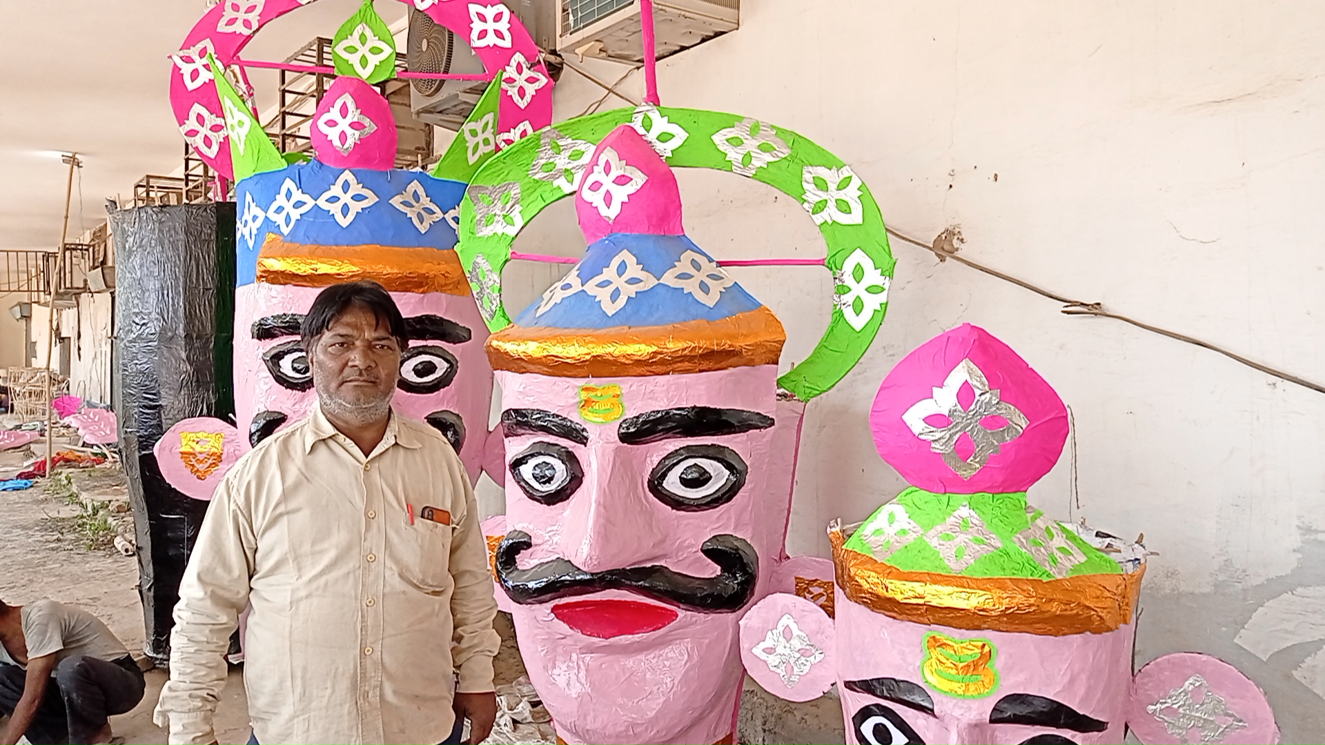 For three generations, a Muslim family has been sending a message of love by making Ravana's puppets in ludhiana