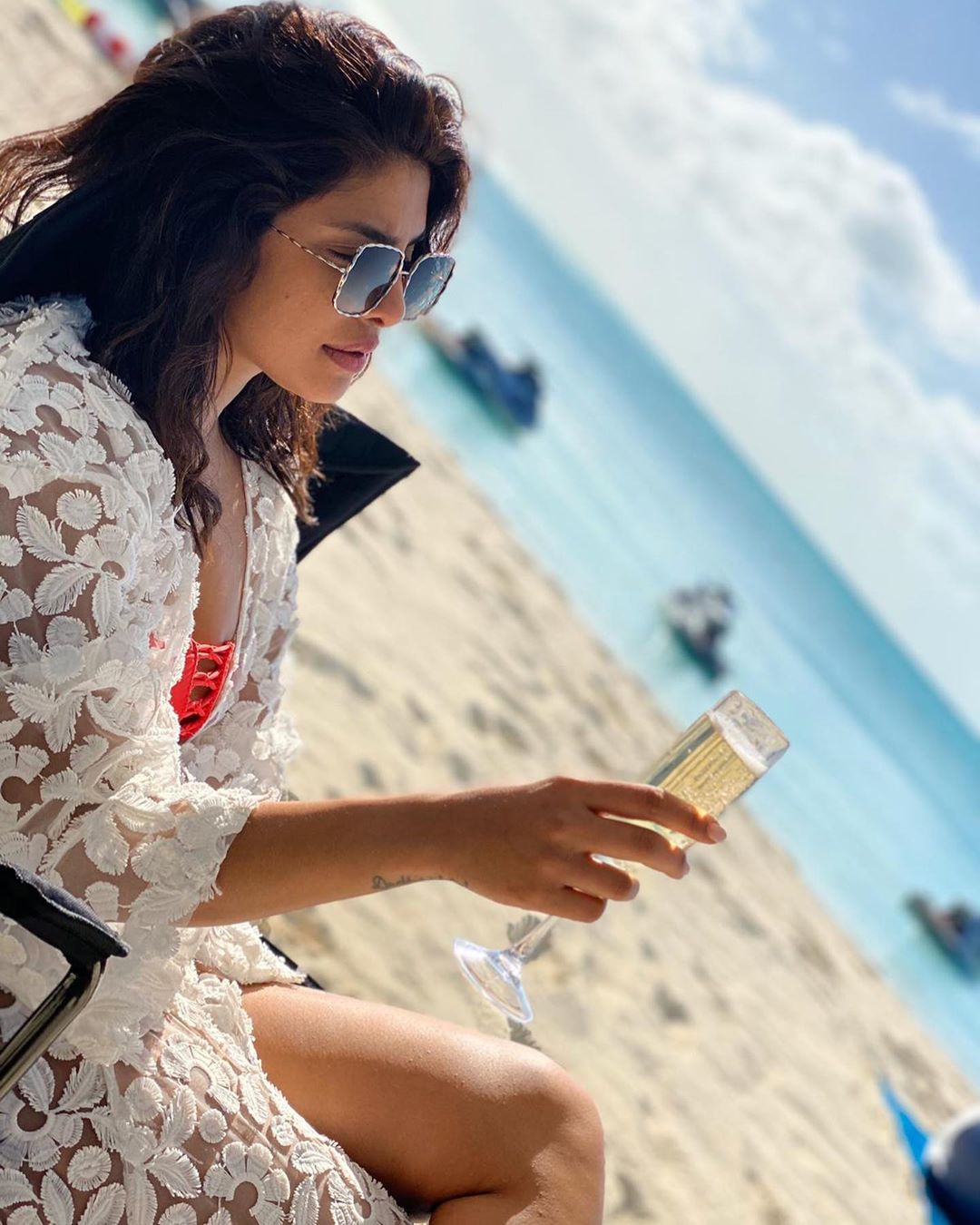 Priyanka Chopra And Nick Jonas enjoying at Beach Vacation