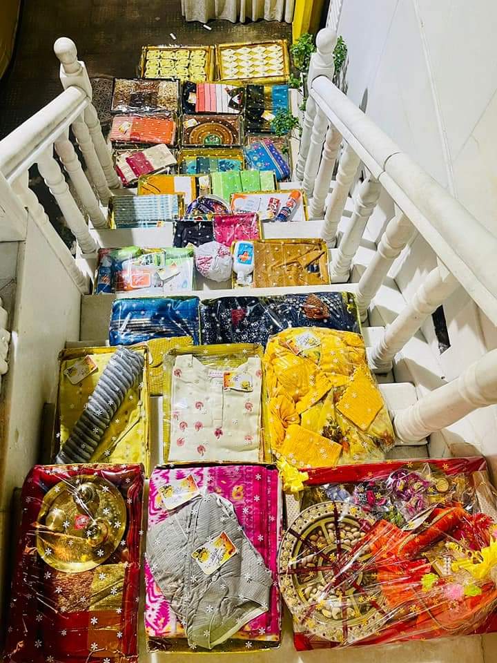 Puja gifts came for Devlina Kumar and Gourab Chatterjee from actress's house