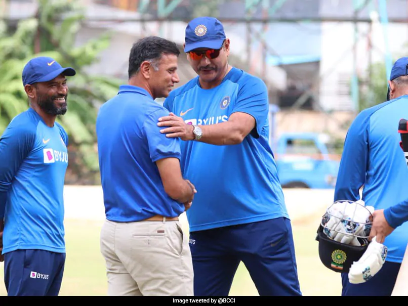 Ravi Shastri, online interaction of BCCI coaches, discuss future roadmap, BCCI କୋଚଙ୍କ ସହ ରବି ଶାସ୍ତ୍ରୀଙ୍କ ଆଲୋଚନା, ଜାତୀୟ କ୍ରିକେଟ ଏକାଡେମୀ, ରାହୁଲ ଦ୍ରାବିଡ