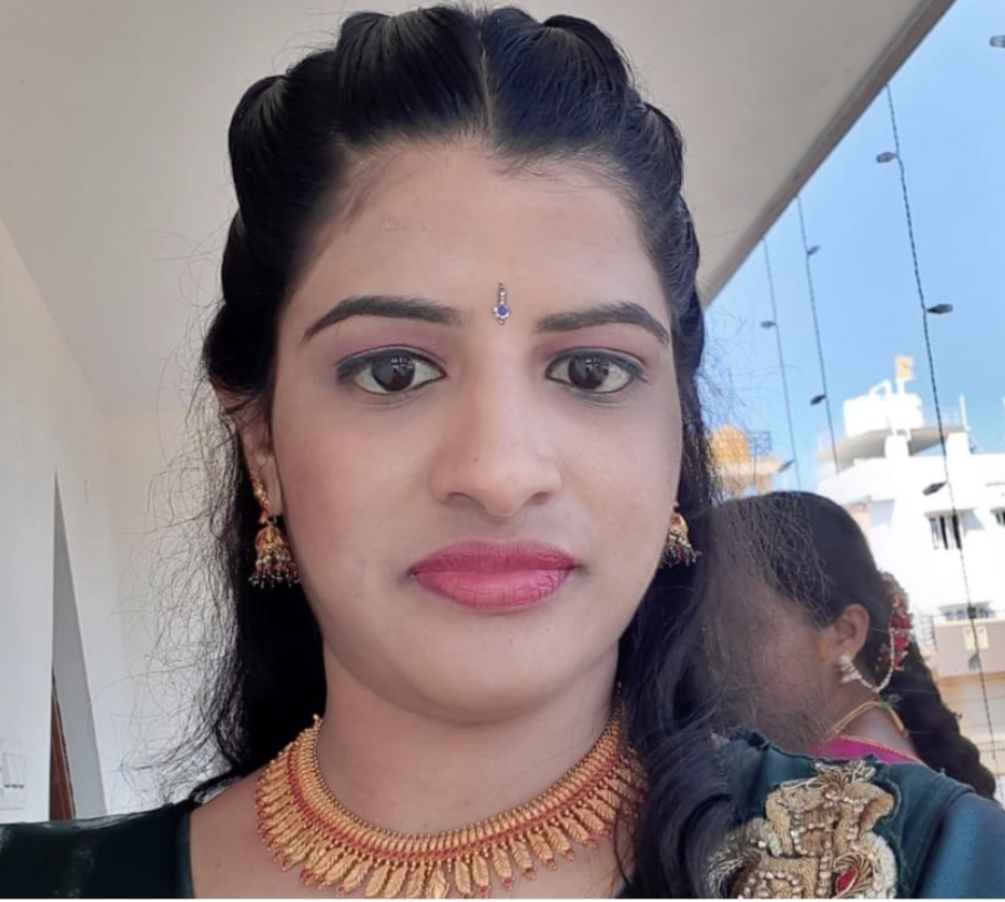 Young woman committed suicide, Young woman committed suicide in Ramanagar, Ramanagar news, Ramanagar crime news, ರೈಲಿಗೆ ಬಿದ್ದು ಆತ್ಮಹತ್ಯೆ ಮಾಡಿಕೊಂಡ ಯುವತಿ, ರಾಮನಗರದಲ್ಲಿ ರೈಲಿಗೆ ಬಿದ್ದು ಆತ್ಮಹತ್ಯೆ ಮಾಡಿಕೊಂಡ ಯುವತಿ, ರಾಮನಗರ ಸುದ್ದಿ, ರಾಮನಗರ ಅಪರಾಧ ಸುದ್ದಿ,