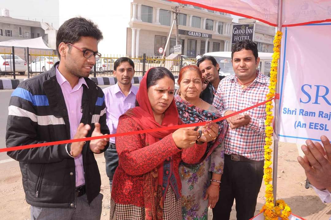 Shemale public representative hanumangarh, Hanumangarh shemale Nagina Bai BJP Councilor, shemale society in politics, Sangaria Municipality Reena Mahant Deputy Chairman Hanumangarh, Nagina Bai Councilor Kinnar Councilor Hanumangarh