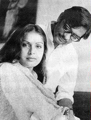 Rakhi Gulzar birthday on independence day