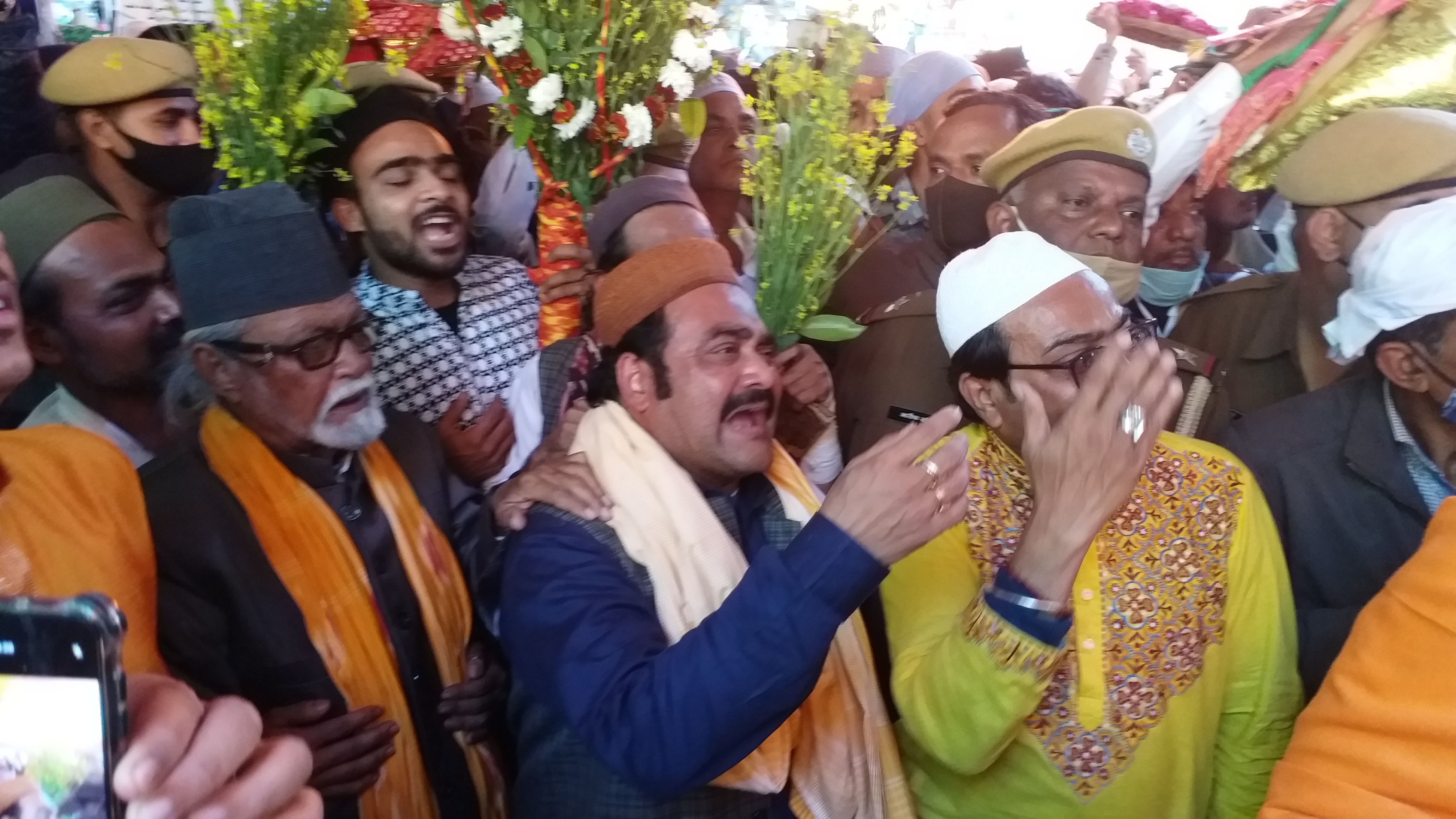 Spring festival at the door of Khwaja Garib Nawaz