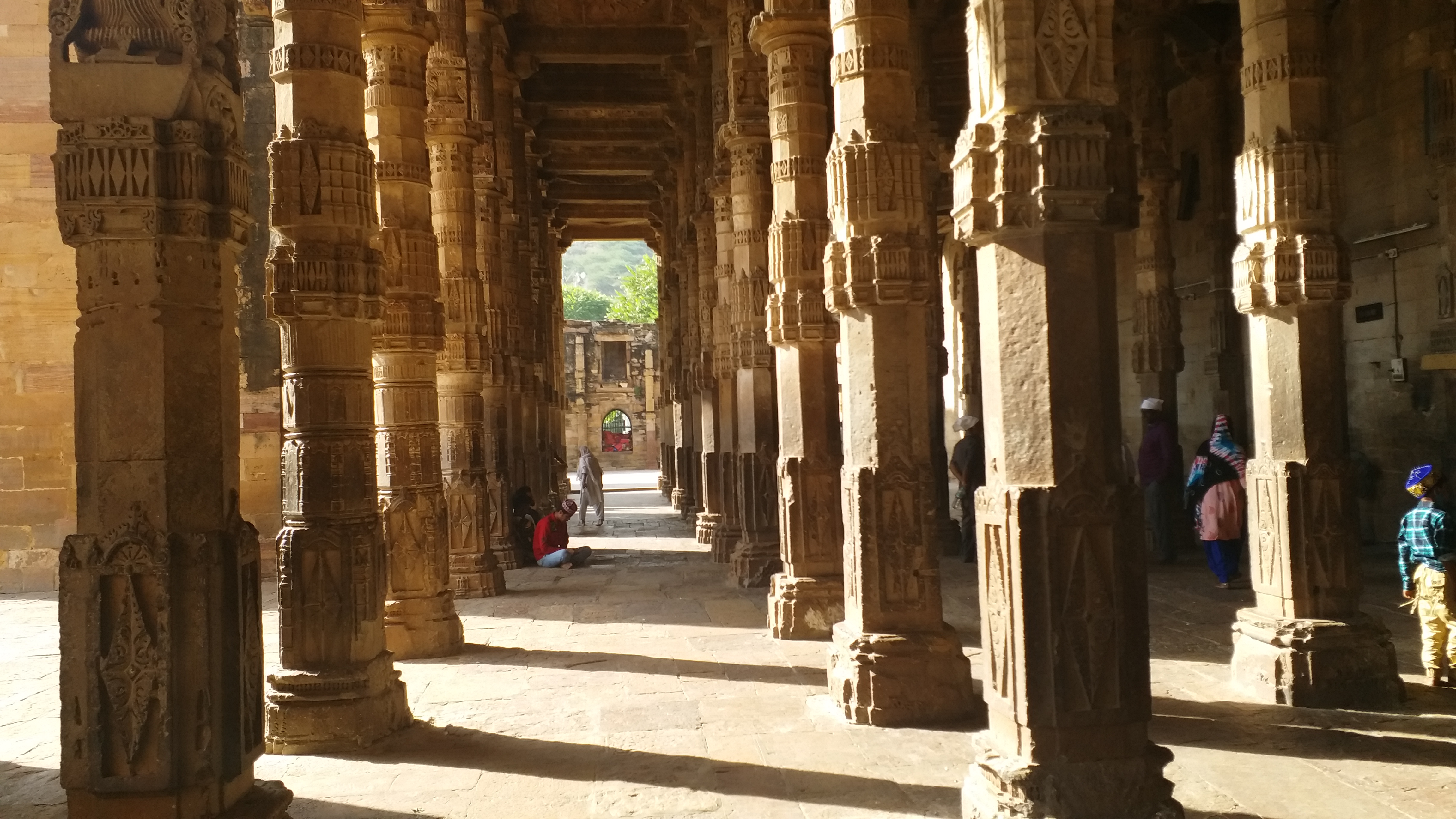 Ajmer's adhai din ka jhonpda, Mughal buildings of Rajasthan, Sanskrit college of King Biseldev of Chauhan dynasty, Dargah of Ajmer Khwaja Saheb dargah, Ajmer tourist places