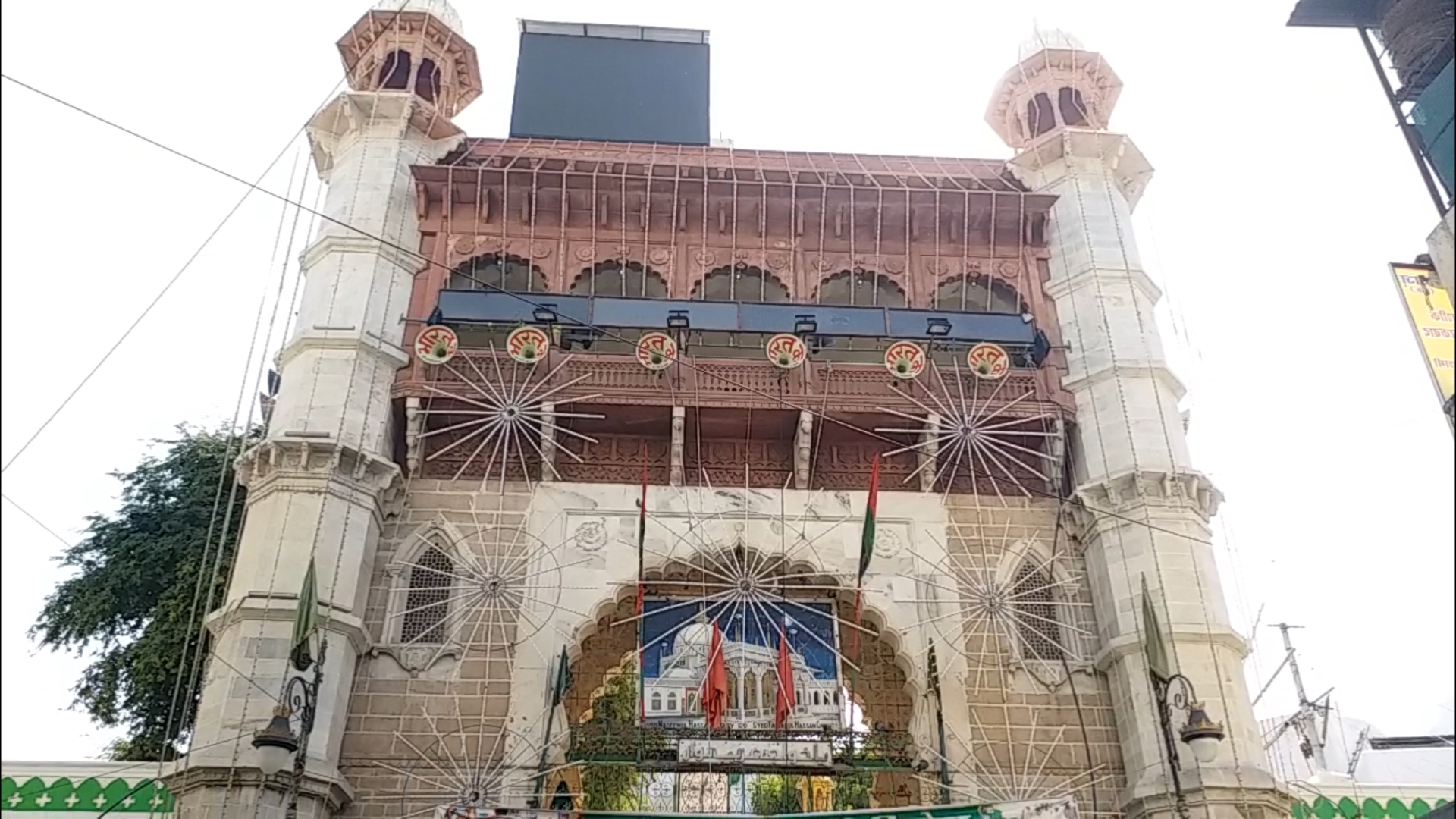 Ajmer's latest news,  Dargah of Ajmer Khwaja Moinuddin Hasan Chishti,  Urs fair of Ajmer,  Dargah area market in Ajmer,  Ajmer Urs Fair affected business,  Ajmer Urs Fair Zairin,  अजमेर की ताजा खबरें,  अजमेर ख्वाजा मोइनुद्दीन हसन चिश्ती की दरगाह, अजमेर का उर्स मेला