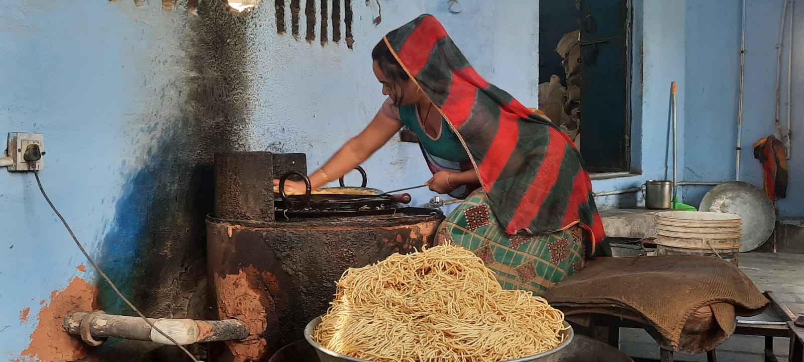 Bikaneri Bhujia and Rasgulla