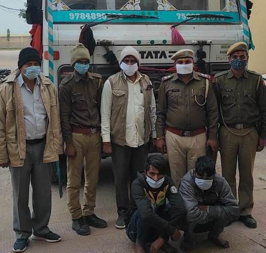 Bharatpur Hiwa robbery case disclosed,  भरतपुर हाइवा लूट मामला खुलासा,  Two members of Bharatpur Reethat gang arrested,  भरतपुर में कुख्यात रीठट गैंग के सदस्य गिरफ्तार,  हाइवे वाहन लूट मामला कैथवाड़ा भरतपुर