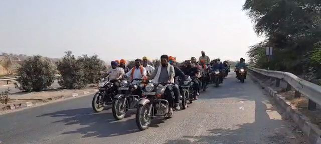 धौलपुर से निकला किसानों का काफिला, A convoy of farmers left from Dholpur