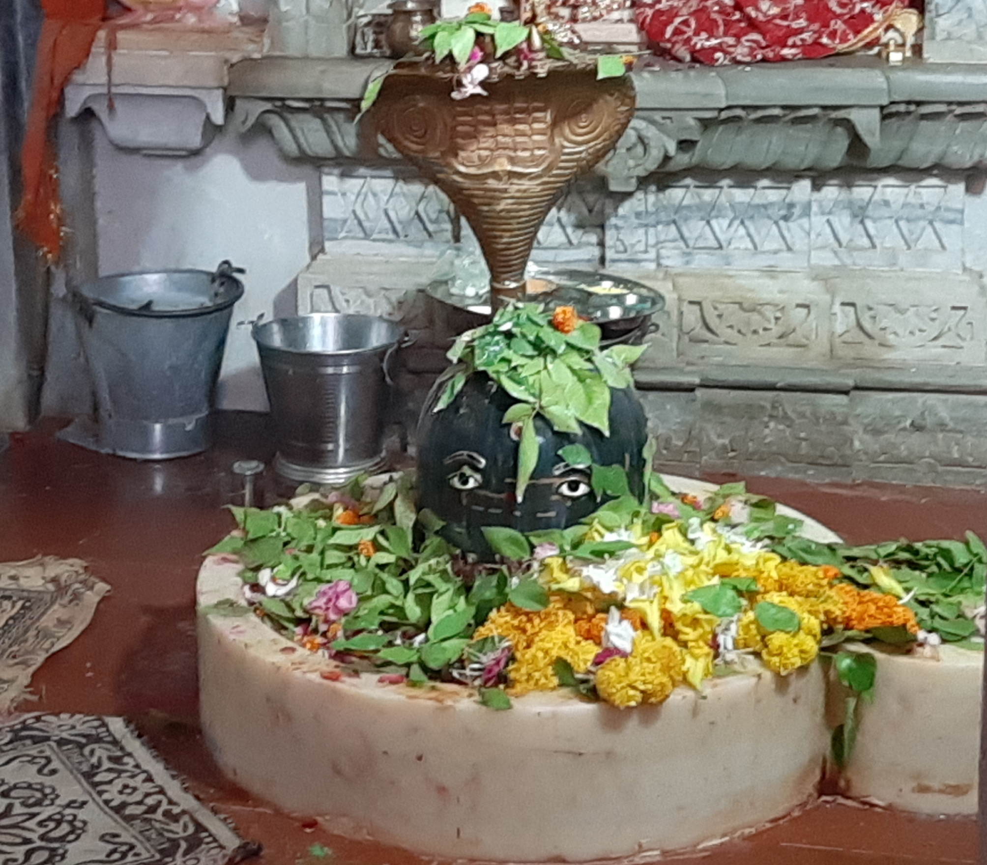 rajasthan news,  etvbharat news,  jalore news,  raniwara news,  कोरोना का असर,  Shiva temples in jalore,  पातालेश्वर महादेव मंदिर,  रानीवाड़ा में महादेव मंदिर,  शिव भक्तों की भीड़