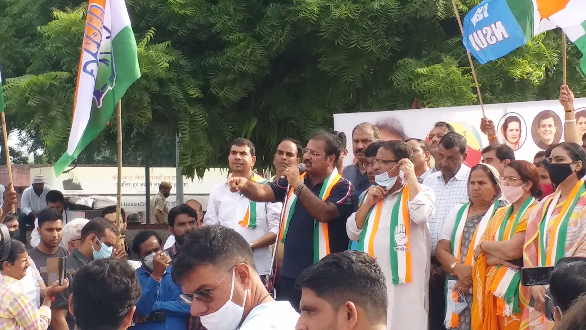 jaipur news, Congress took out a foot march