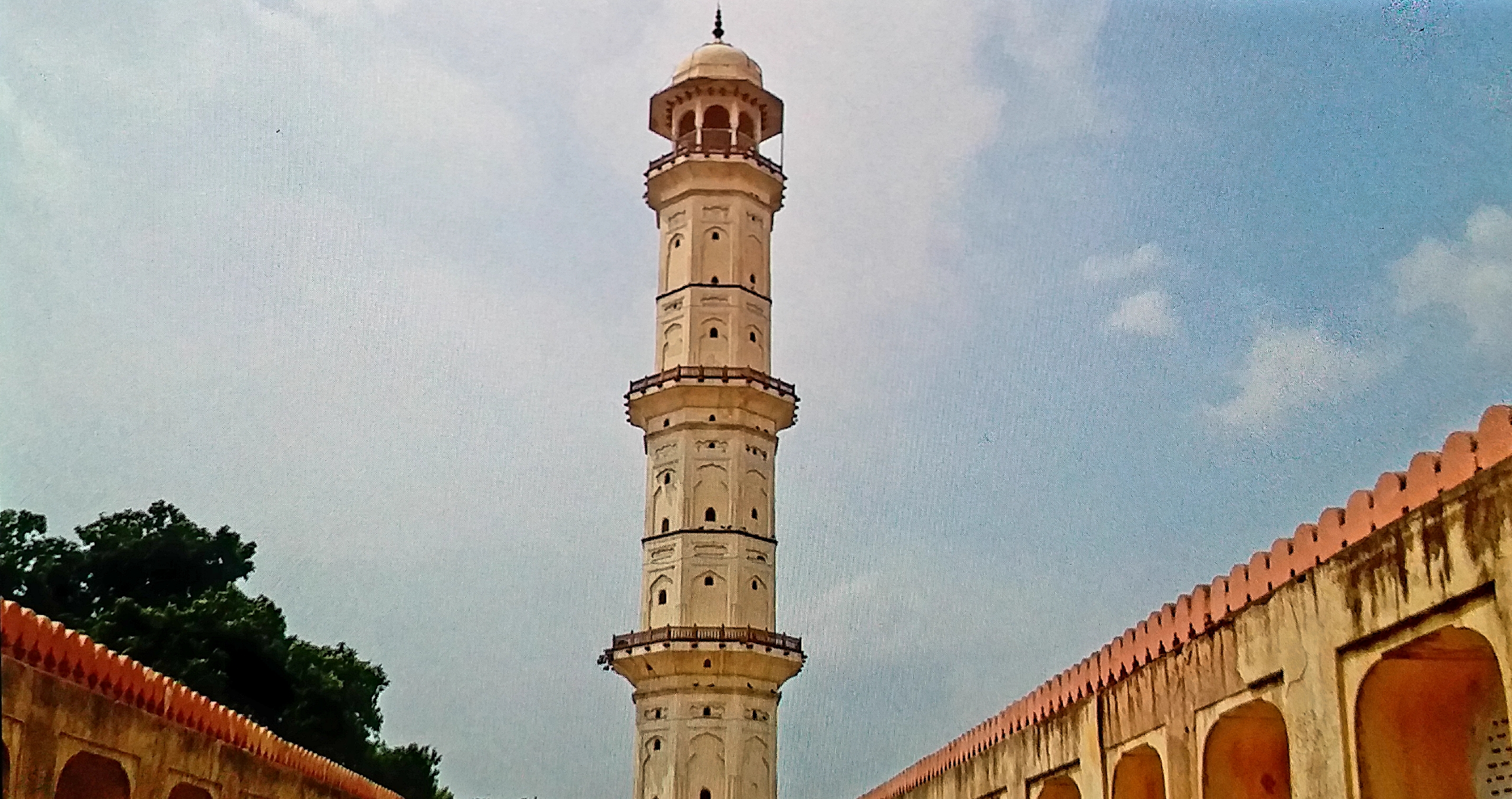 jaipur ancient building,  Jaipur Tourist Places,  Jaipur Sargasuli