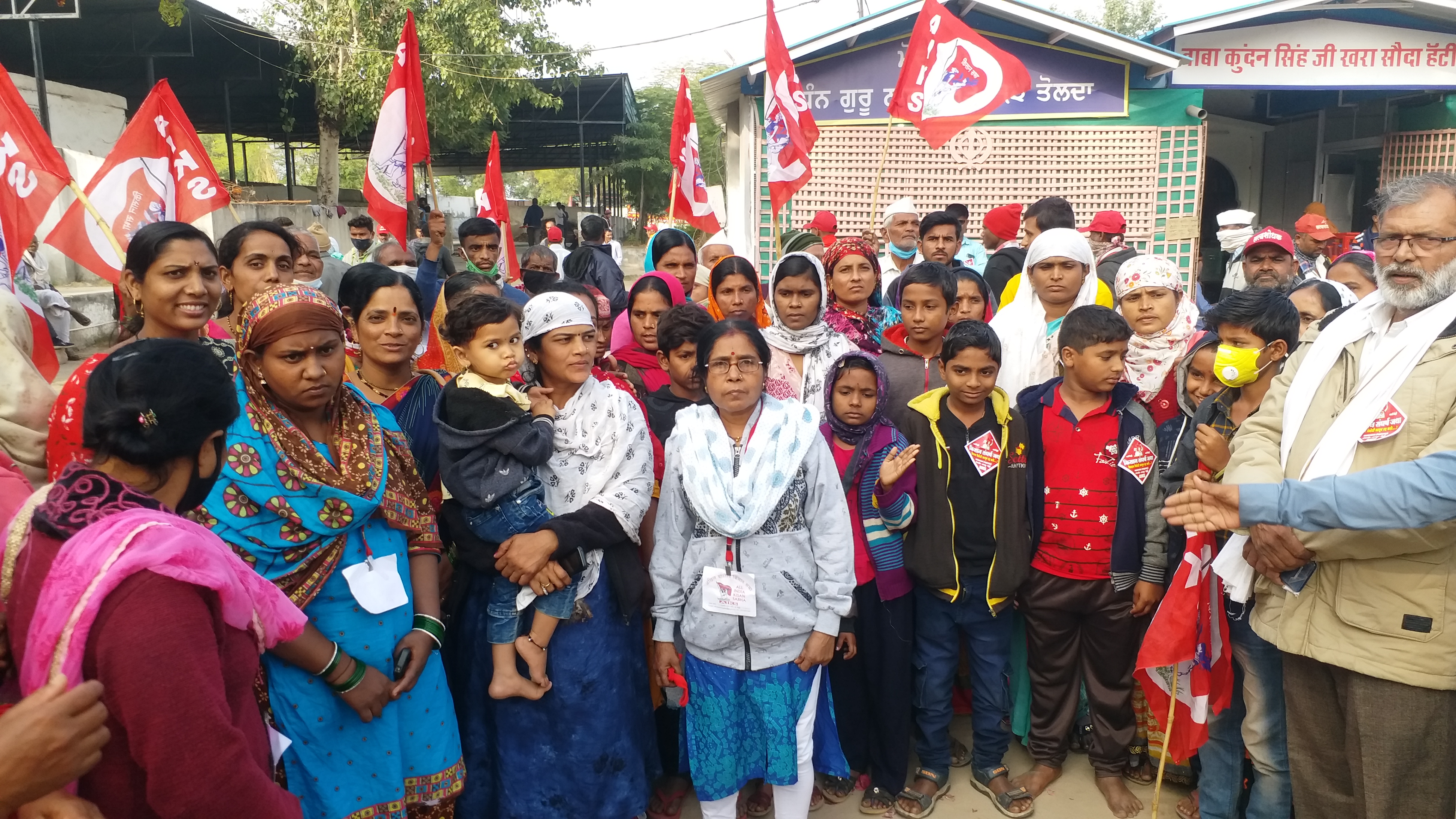 Farmers of Maharashtra in the peasant movement, महाराष्ट्र के किसानों का परिवार