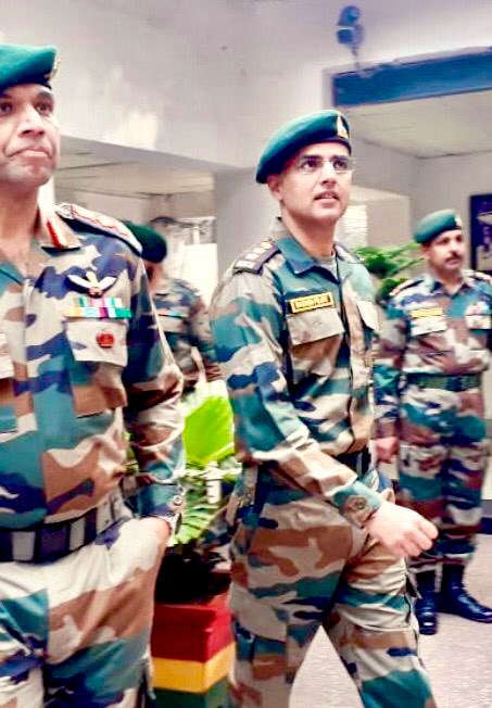 Sachin Pilot seen in army uniform