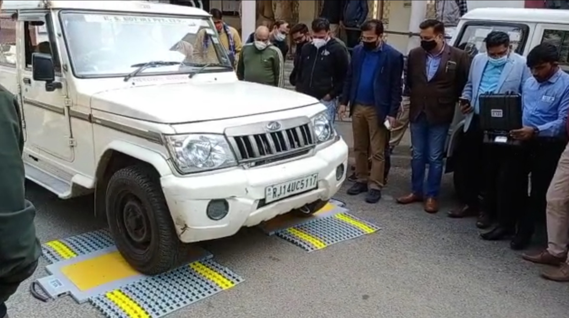 Transport squad got portable weighing machines in Jaipur