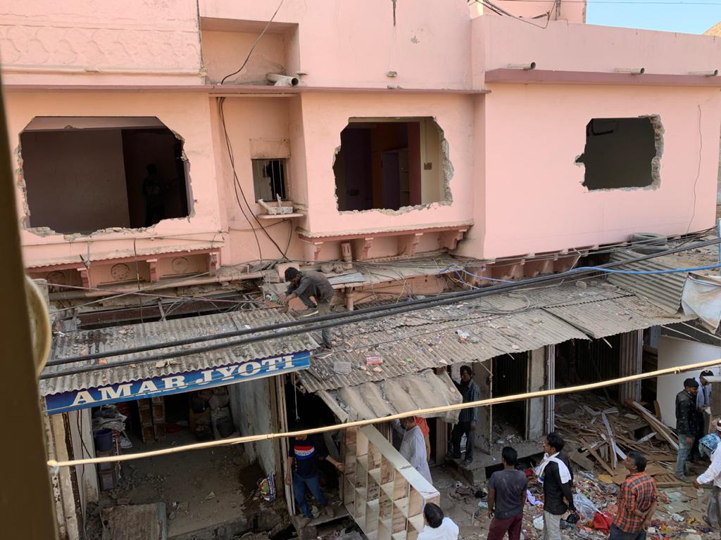 यूआईटी ने हटाया अतिक्रमण, UIT removed encroachment