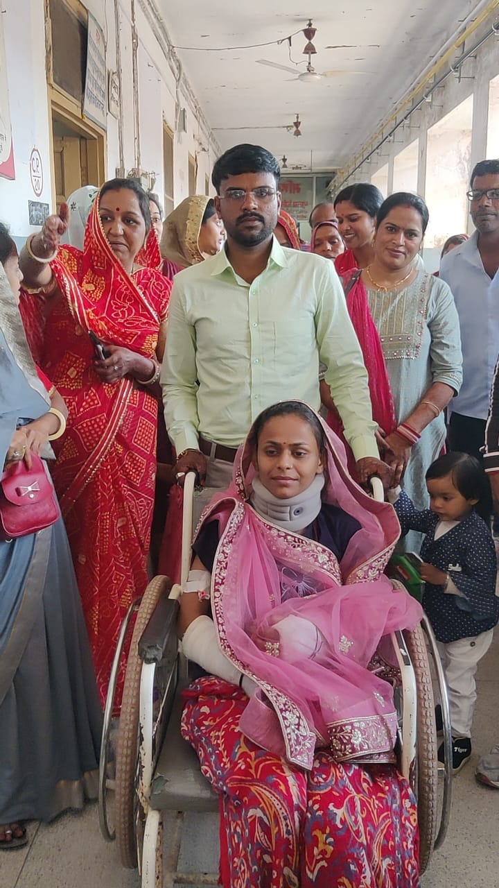 rajasthan couple married in a hospital