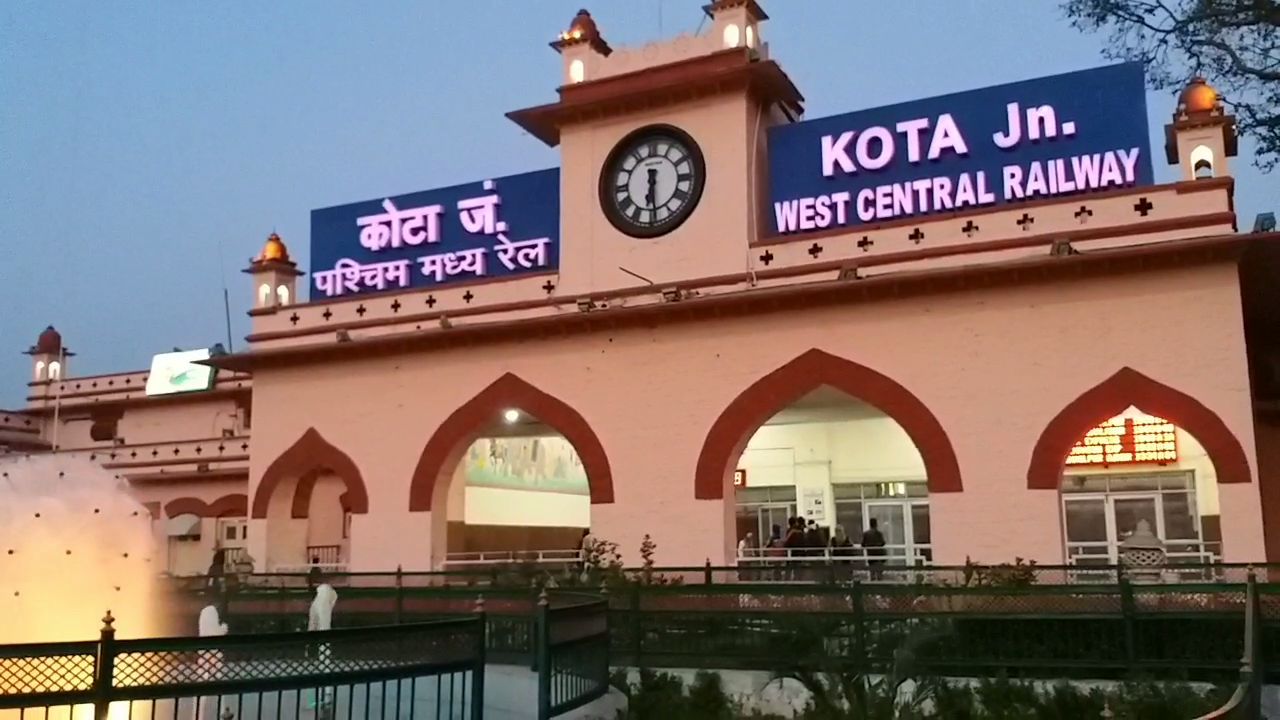 Train divert regarding Gujjar reservation movement,  Train divert in Kota