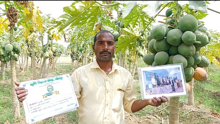 dholpur farmer laxmikant sharma, dholpur farmer news