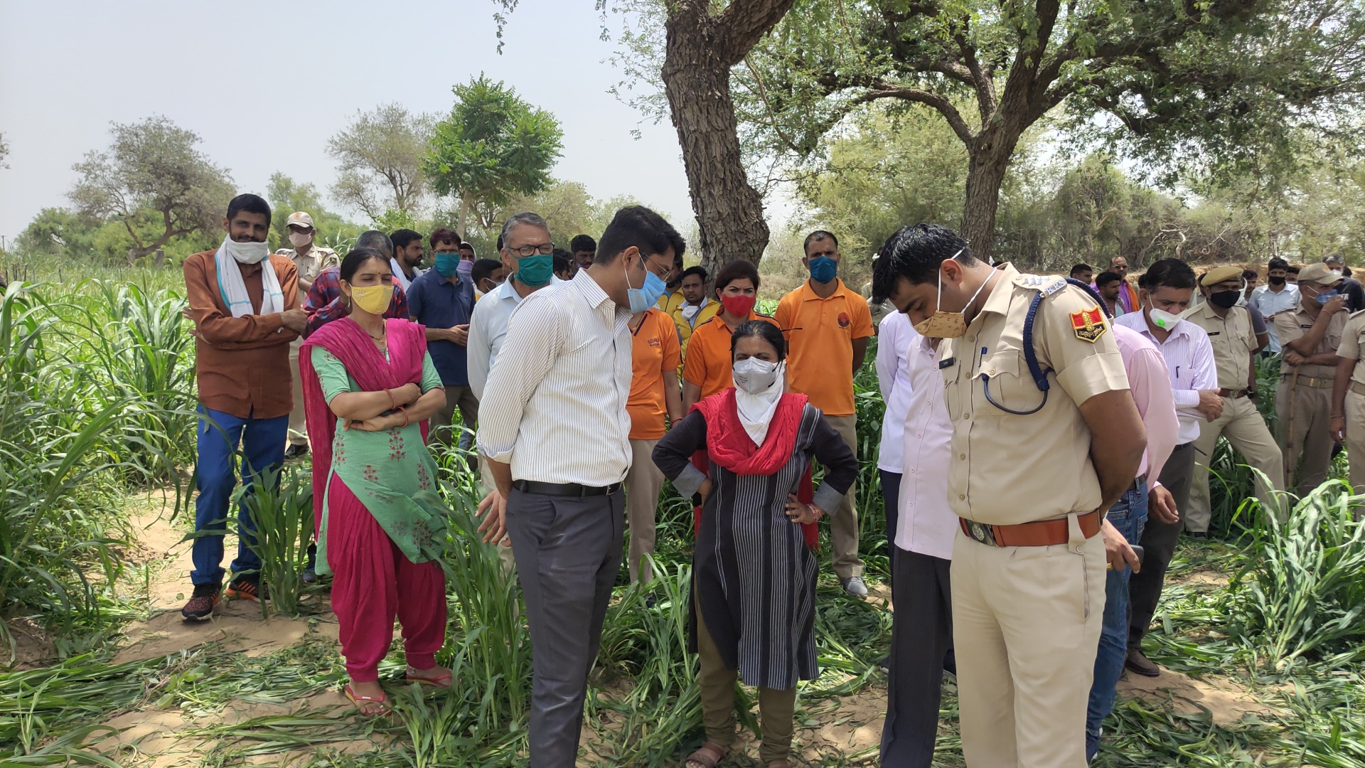 Rescue operation continues, worker buried in the well