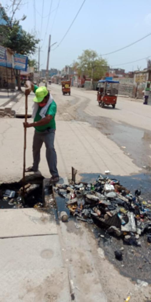 cleaning of PWD drains has not started yet in delhi