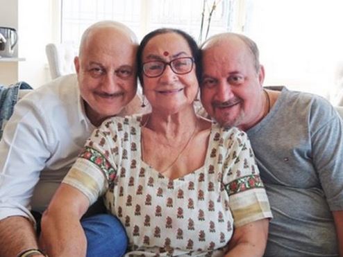 anupam kher mother corona news