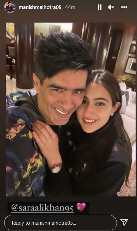 Manish Malhotra party with Gehraiyaan team  Manish Malhotra house party pictures  Deepika Padukone at Manish Malhotra party  Ishaan Khatter at Manish Malhotra party  Janhvi Kapoor Sara Ali Khan at Manish Malhotra party  Gehraiyaan release  Gehraiyaan promotions  അത്താര വിരുന്നില്‍ പിങ്കില്‍ തിളങ്ങി ദീപിക  കറുപ്പില്‍ തിളങ്ങി സാറയും ജാന്‍വിയും  അത്താഴ വിരുന്നില്‍ പങ്കെടുത്ത്‌ 'ഗെഹ്രൈയാന്‍' താരങ്ങള്‍