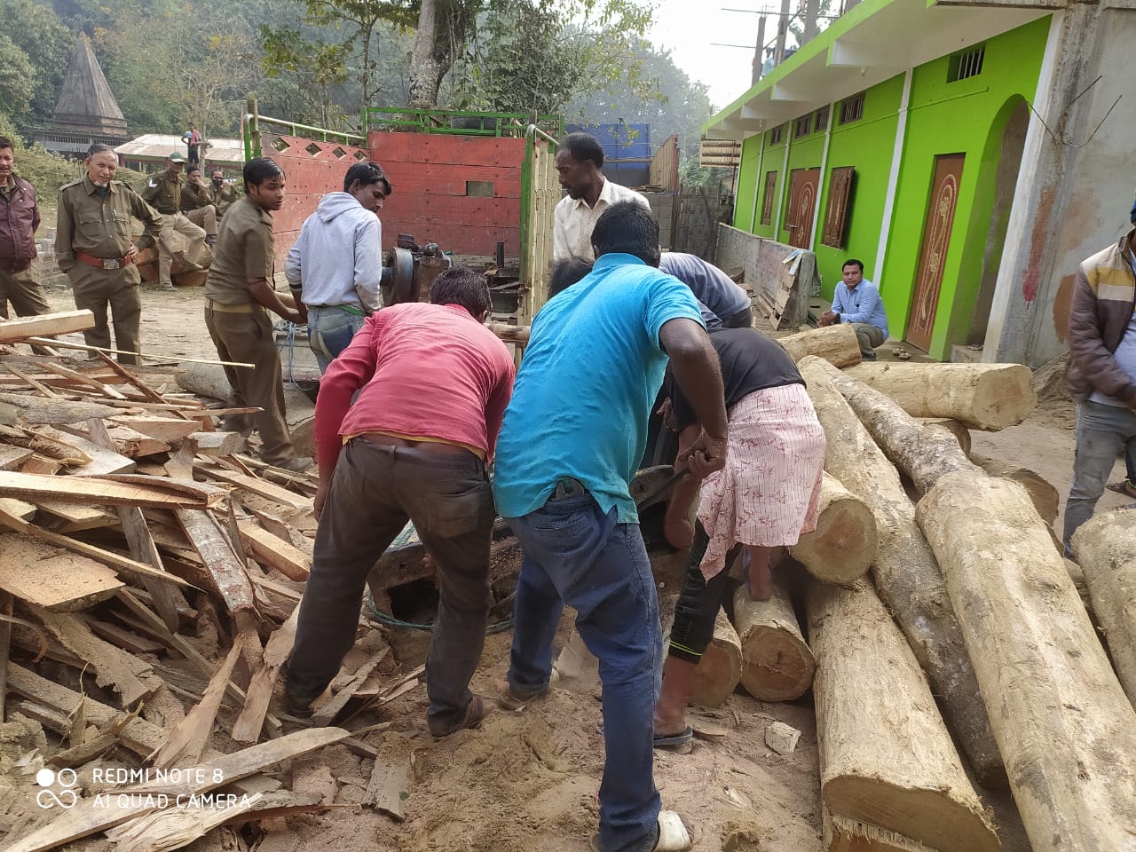 কৰিমগঞ্জত উচ্ছেদ অবৈধ কাঠ ফলা মিল