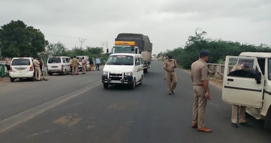 1400 kg of silver and imitation Robbery in gujarath