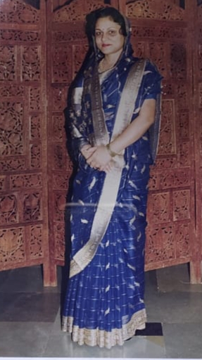 funeral of rajmata chandralekharaje bhosle at sangam mahuli rajghat in satara