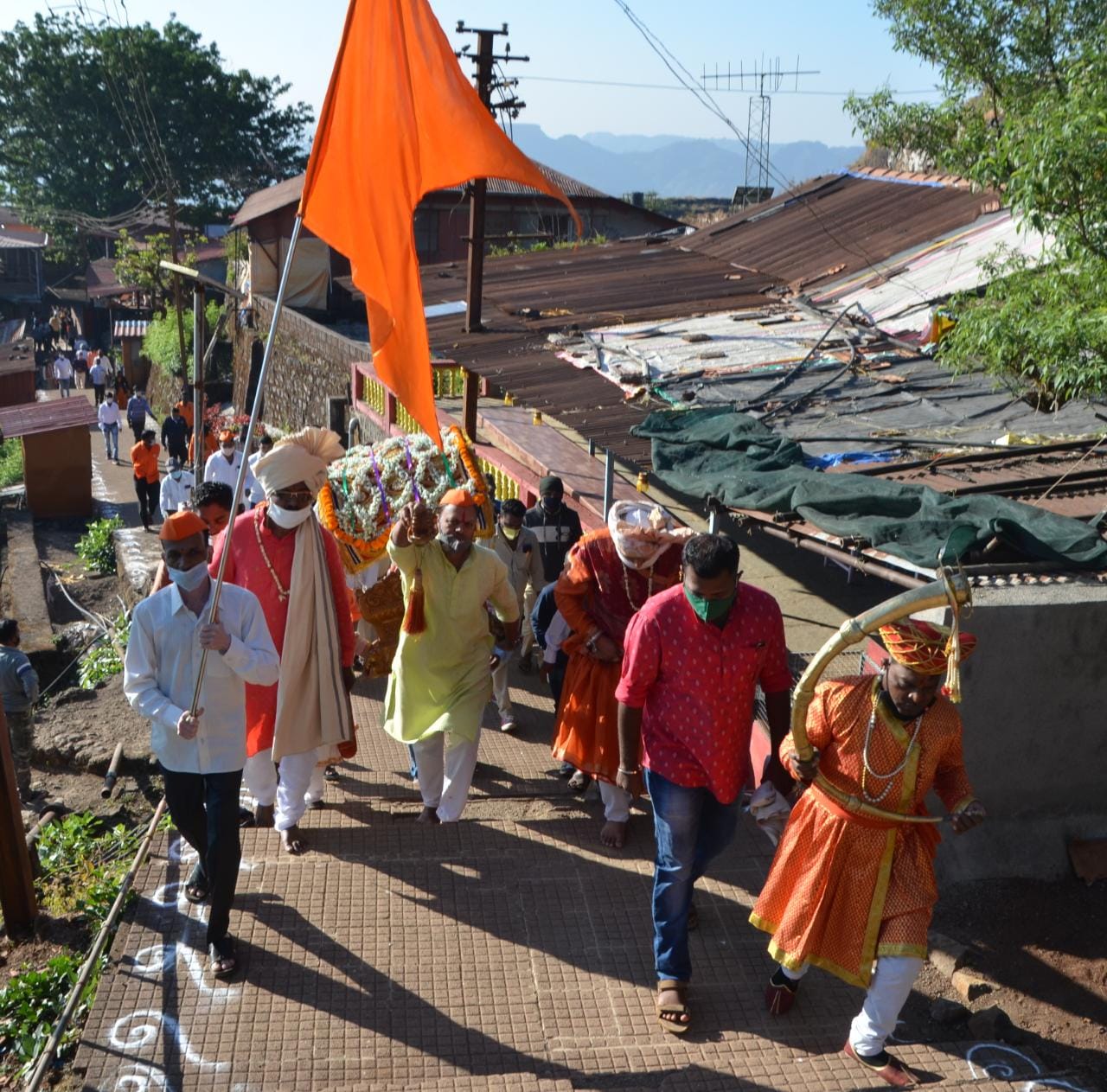 किल्ले प्रतापगडावर शासनाच्या वतीने छत्रपती शिवरायांना अभिवादन