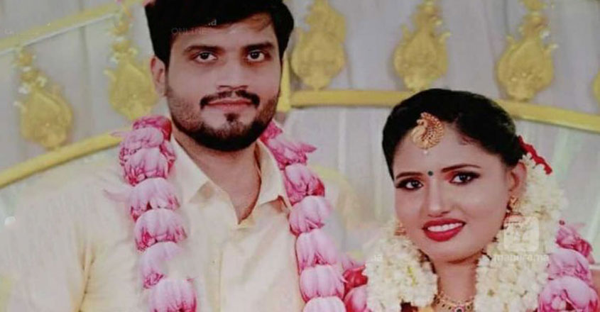 Kerala couple suicide in Mumbai