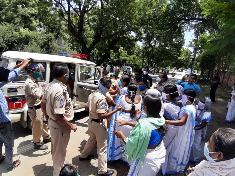 asha workers arrest at adilabad collectorate