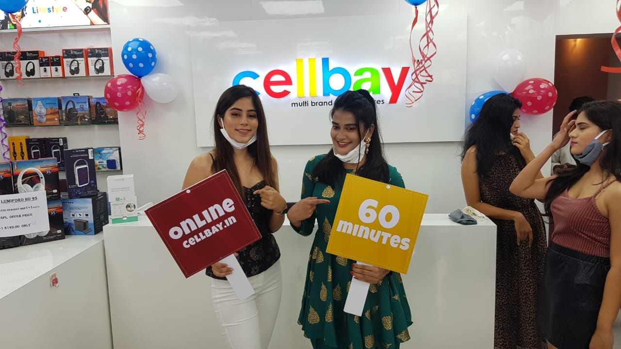 cine actress launched cell bay center in hyderabad