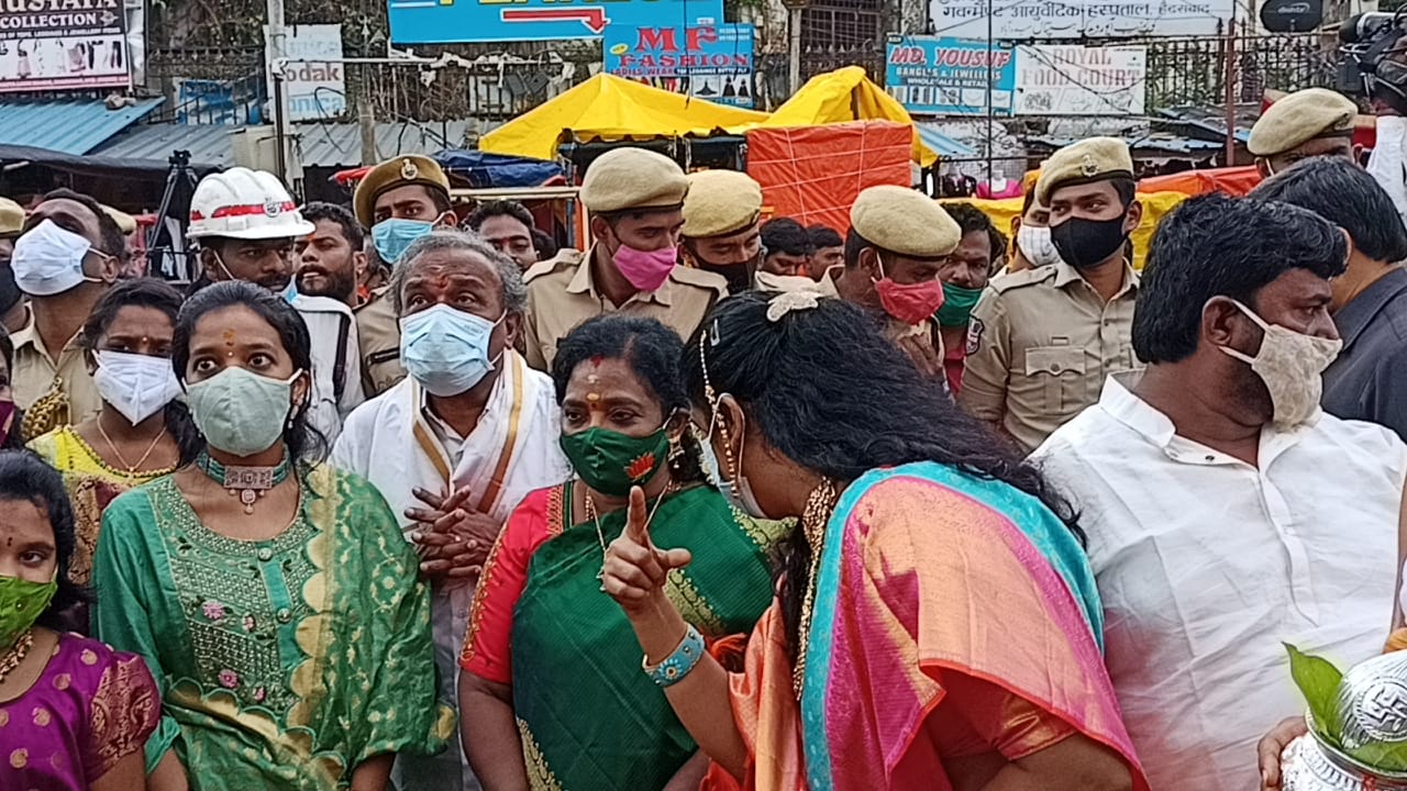 Special pujas of celebrities at Bhagya Lakshmi Temple, Hyderabad