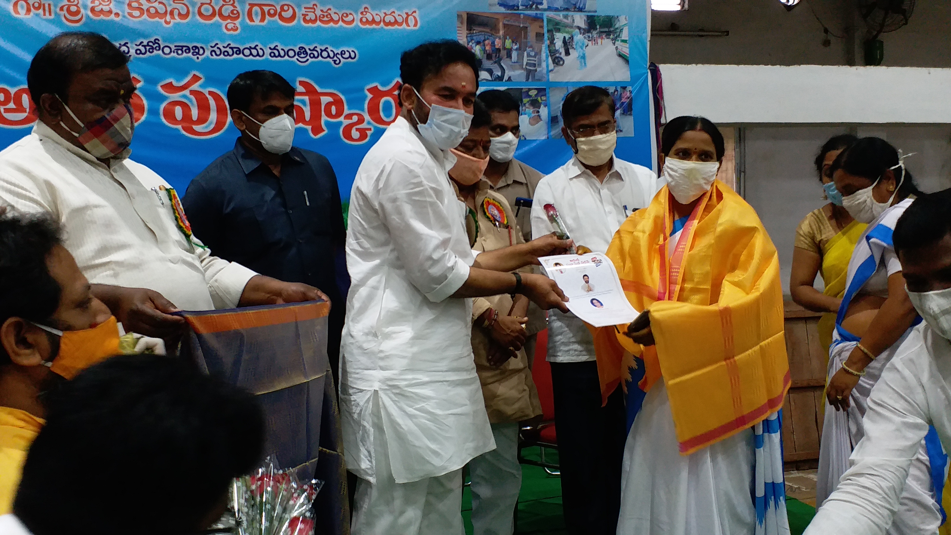 central minister kishan reddy felicitated corona warriors