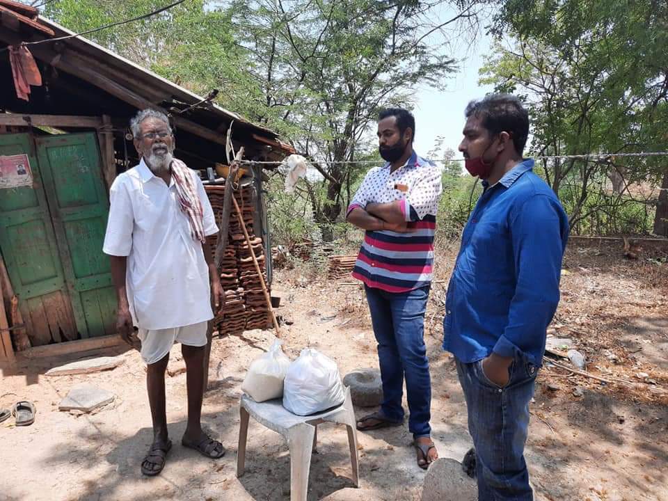 YOUNG BOY HELPING TO POOR AND NEEDY PEOPLE IN ILLANDHU