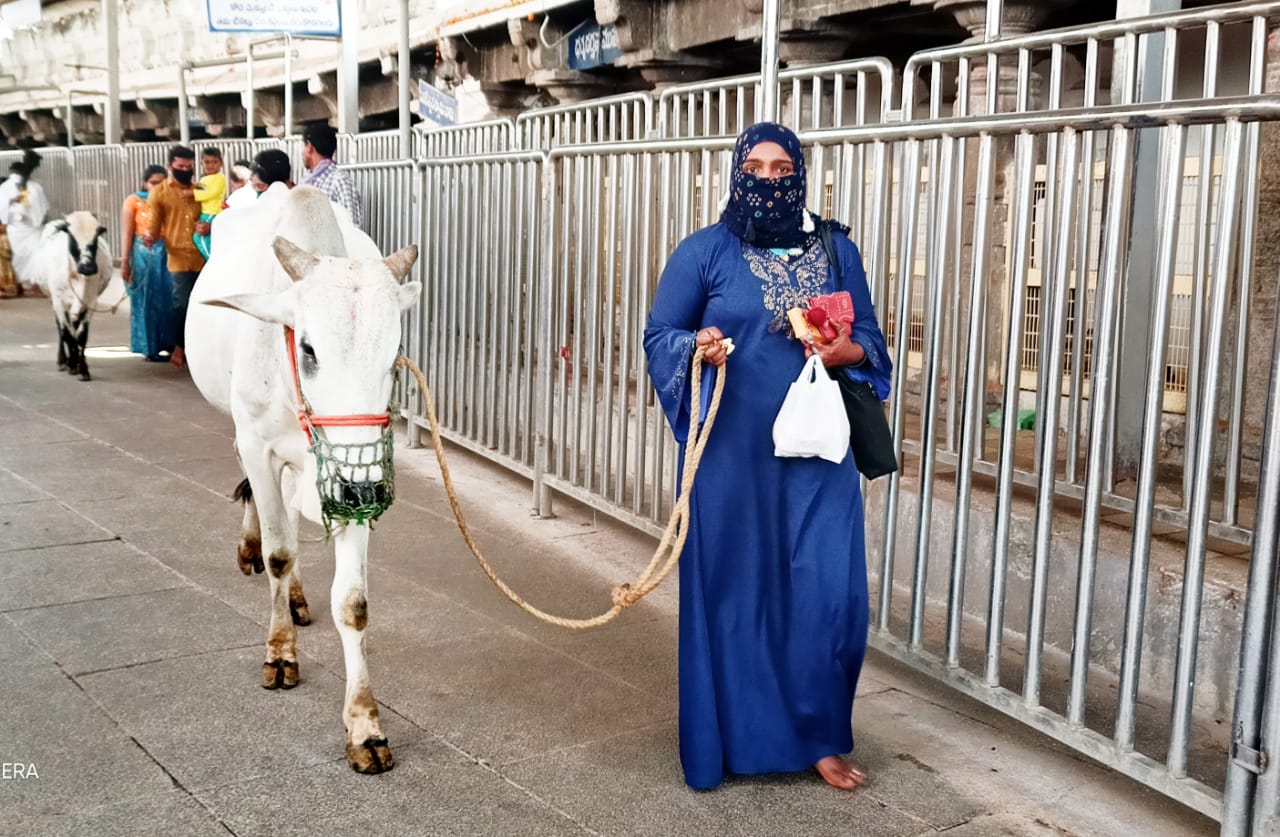 Muslim woman visited Rajanna temple