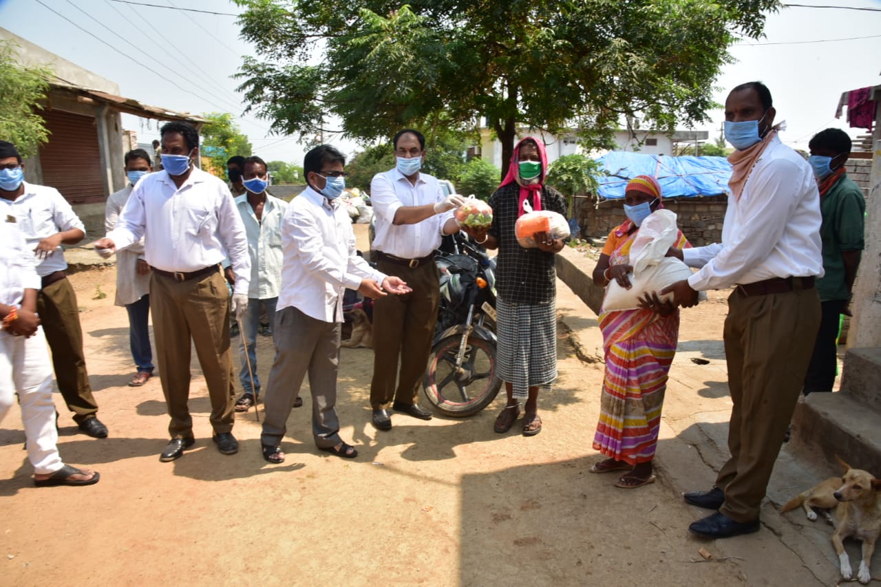 RSS Leaders Distributed  Essential goods in karimnagar