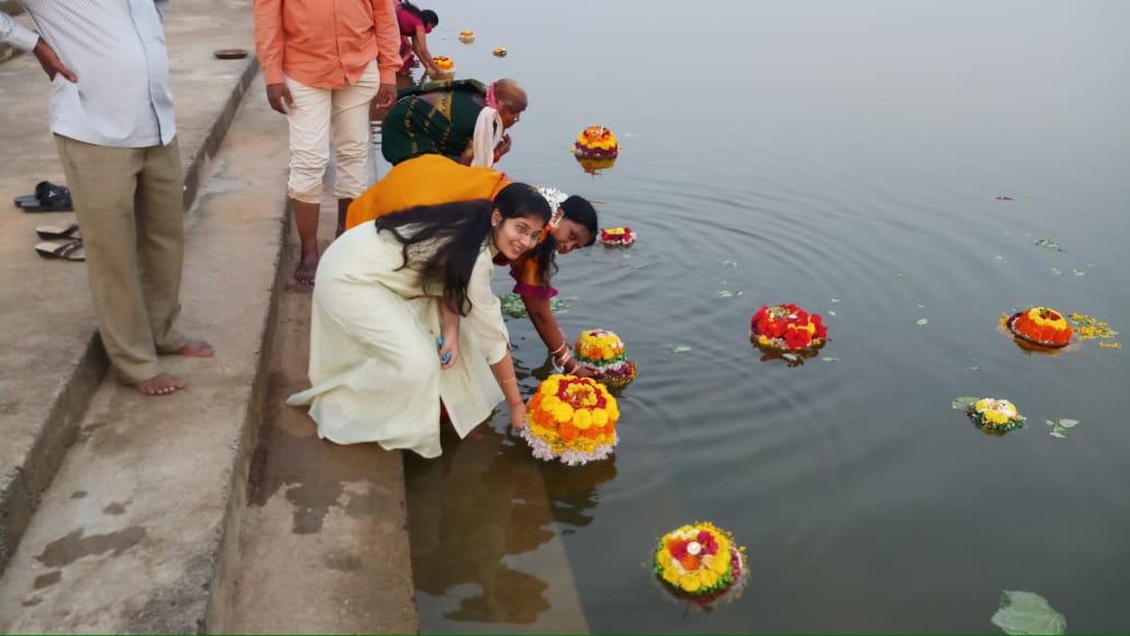 Modest Saddula Bathukamma celebrations in Husnabad