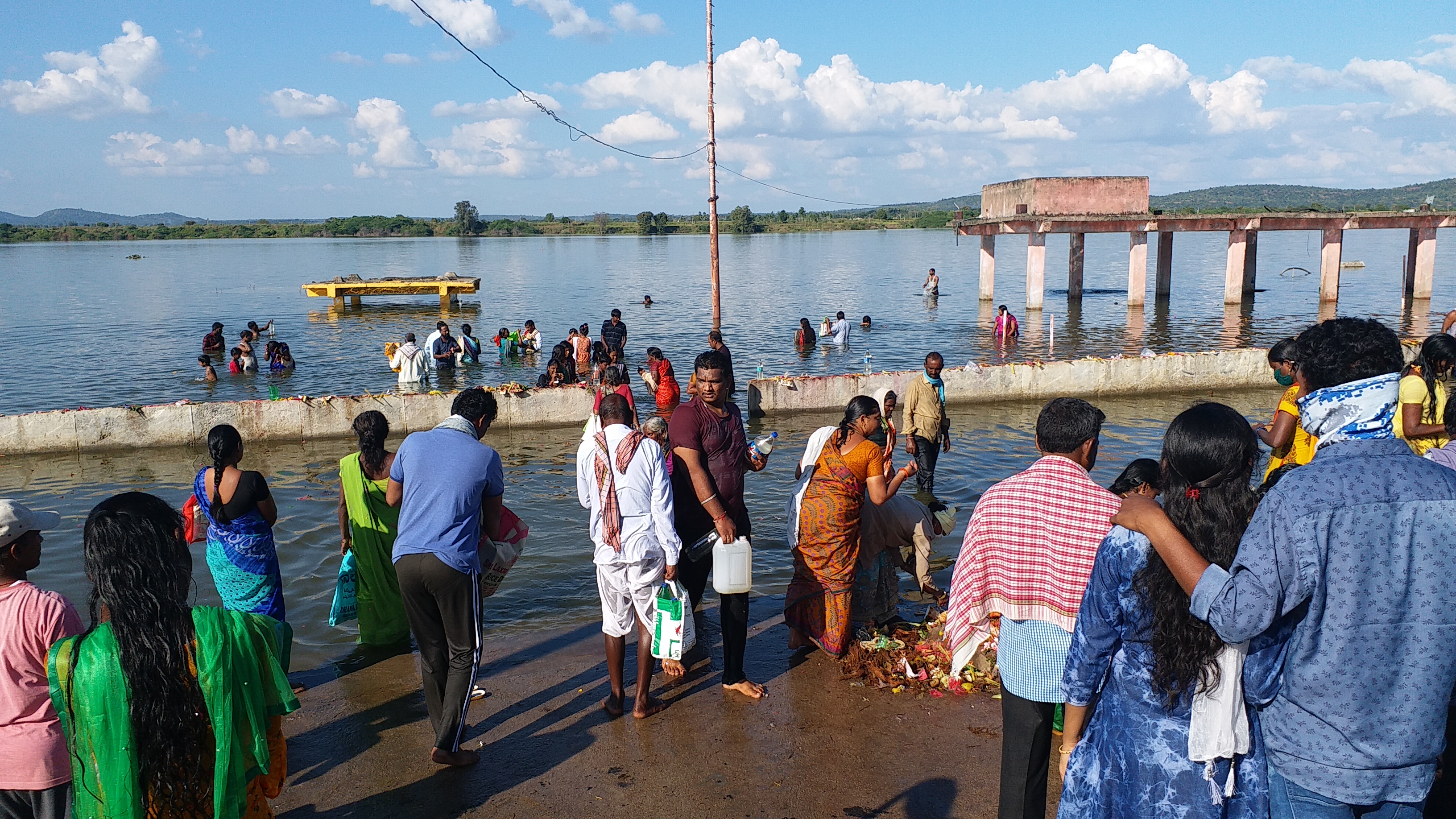 deepavali festival atmosphere in manthani