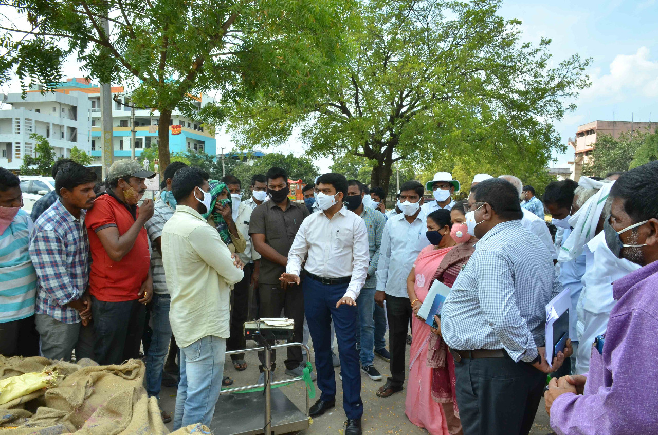 Collector Ravi visited grain Purchase centers in jagityala district