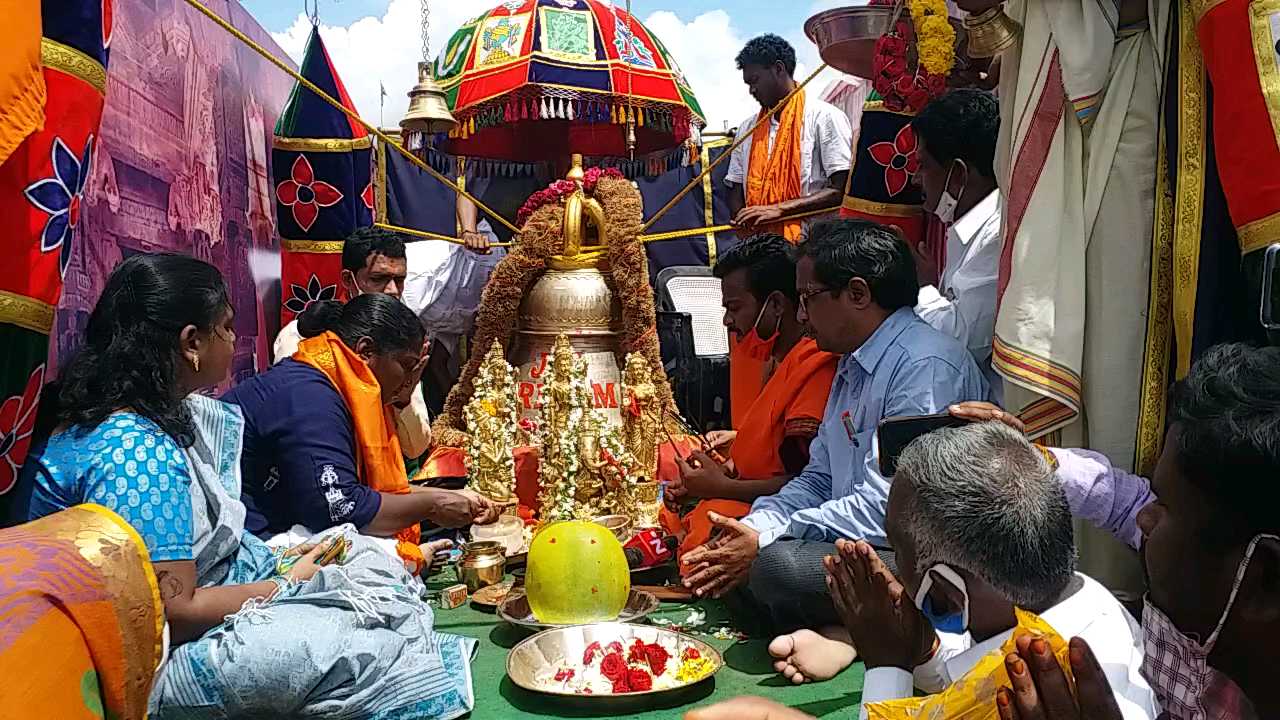 Worship for a huge bell at the Jogulamba Balabrahmeswara Swamy Temple