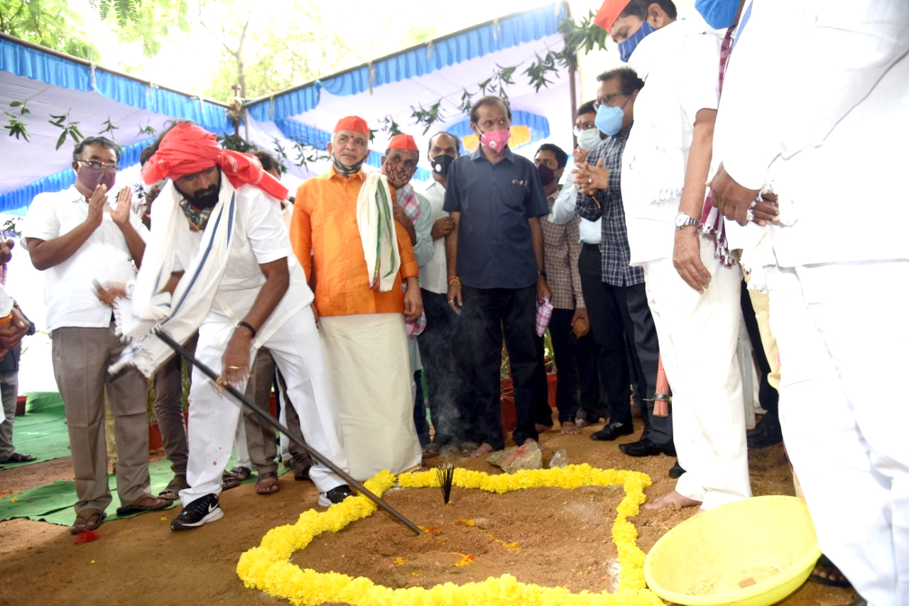 minister srinivas goud fairs to ganesh in mahabubnagar