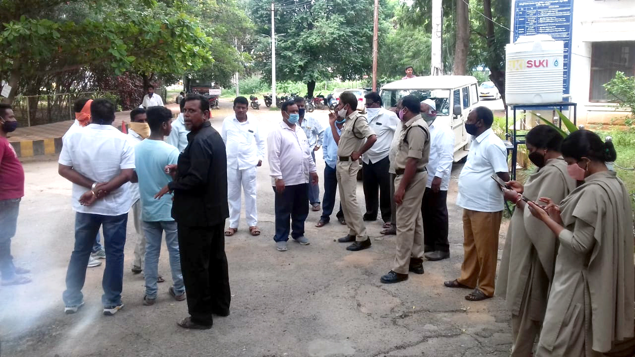 transport tender bid by lorry owners at mahabubnagar collector office