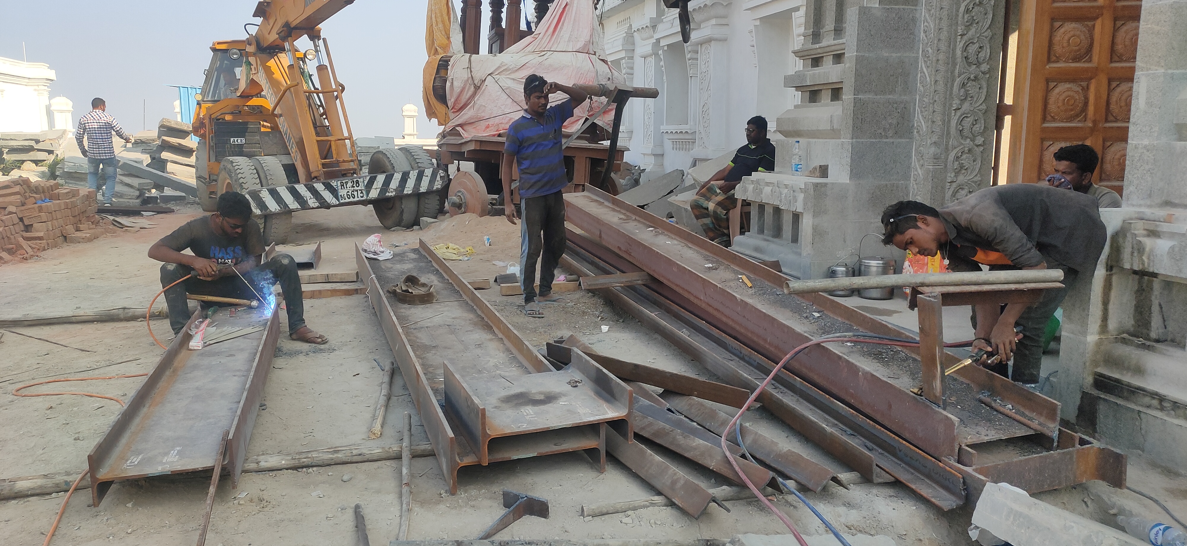 Chariots construction at yadadri temple