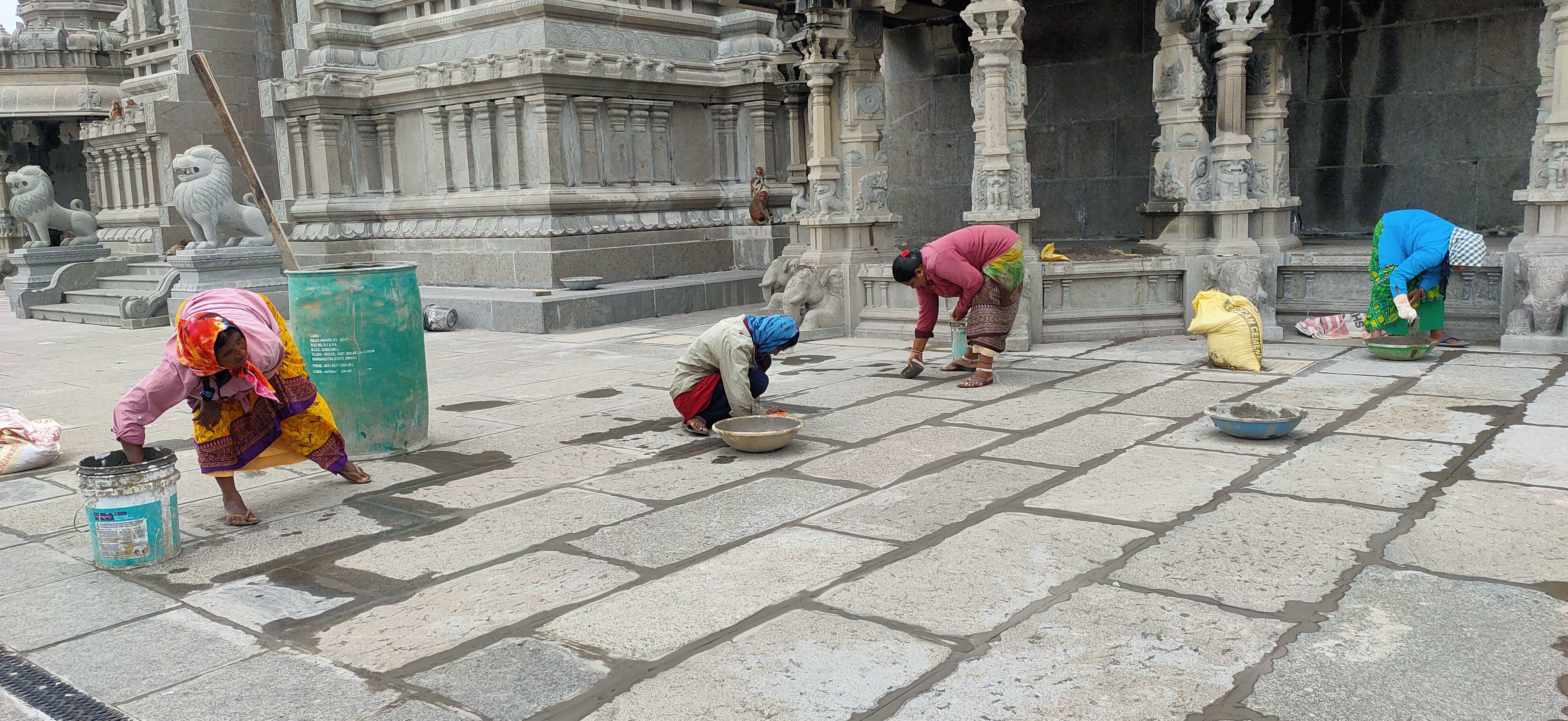 yadadri reconstruction works, sri lakshmi narasimha swamy temple