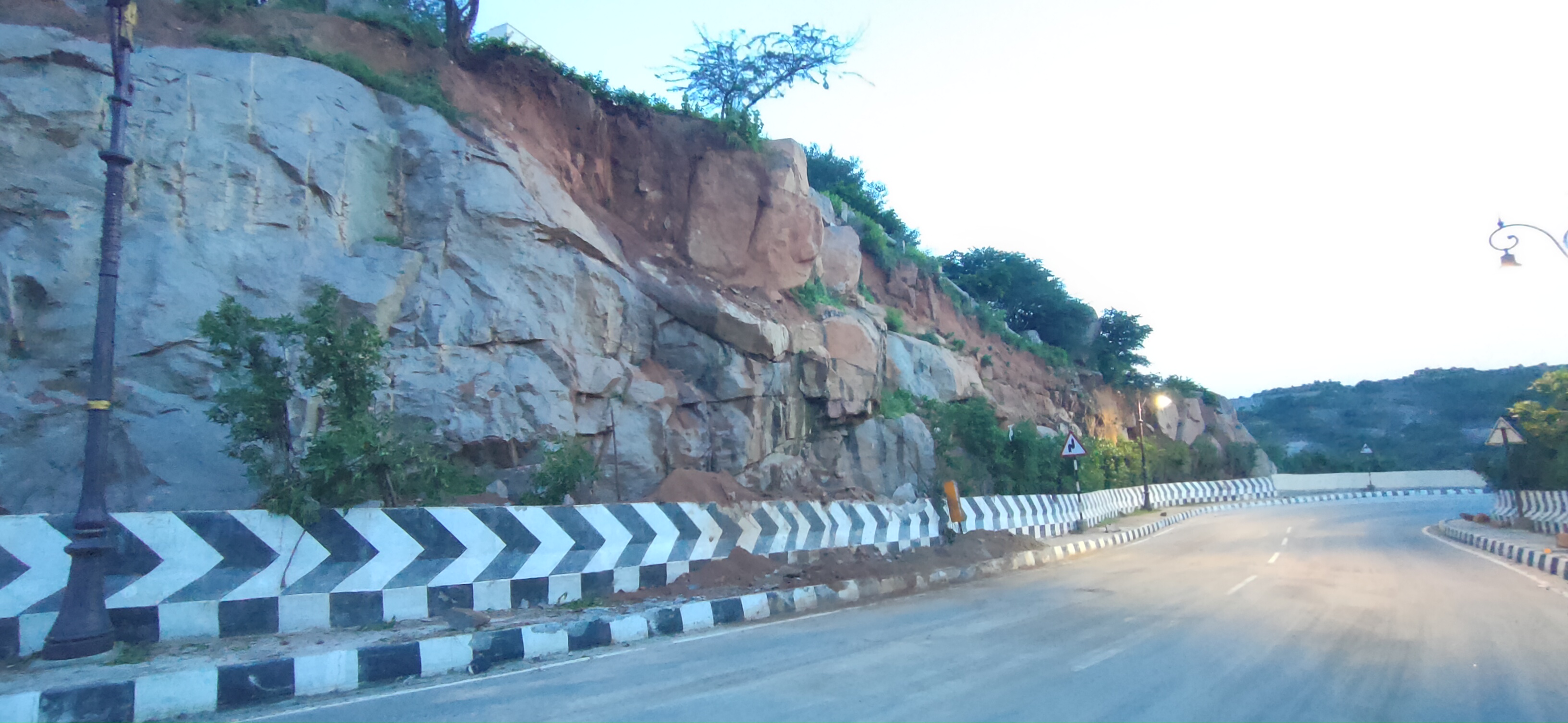 yadadri reconstruction works, sri lakshmi narasimha swamy temple