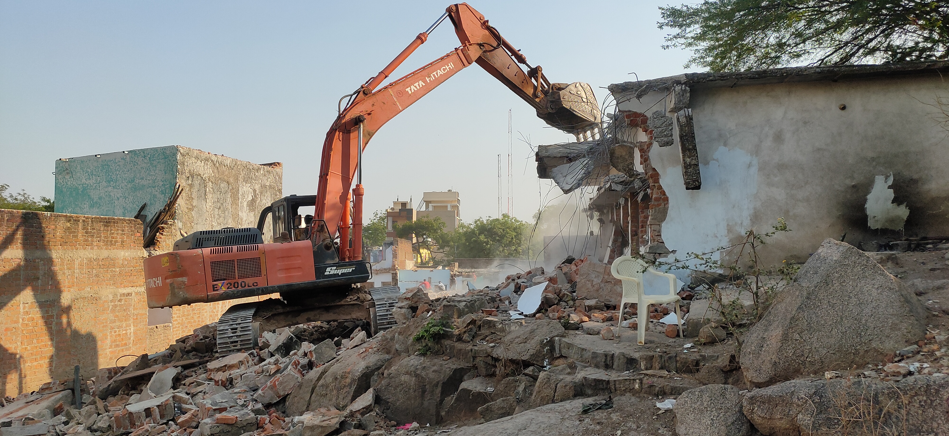 reconstruction work has speed up in yadadri lakshmi narasimha swamy temple